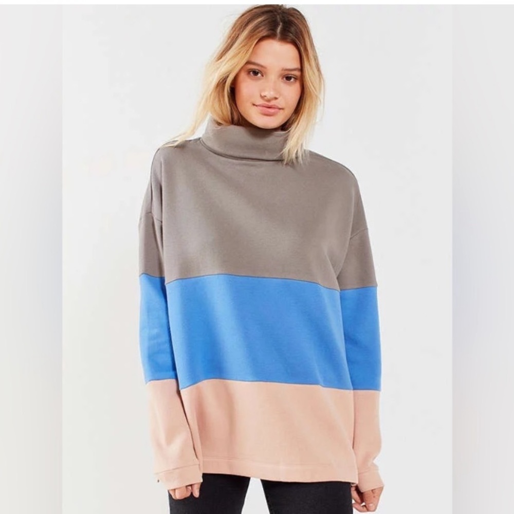 Urban Outfitters Colorblock Turtleneck Crewbeck Sweatshirt Size Large L